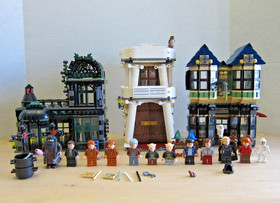 LEGO Harry Potter: Diagon Alley (10217) Only 2 Piece Missing