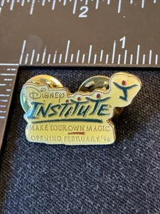 Spilla vintage Disney Institute Fai la tua magia apertura febbraio '96 retro vintage - Foto 1 di 5