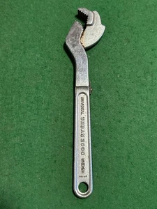 Universal Urban 2000 Wrench 10-inch Chrome Vanadium Steel Self-Adjusting - Picture 1 of 9