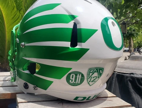 OREGON DUCKS WHITE W/GREEN WINGS RIDDELL VICTOR SPEED AUTHENTIC HELMET 9/11 TRIB Cover