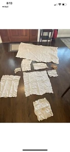 Lots Of Vintage Doilies, Cloth Napkins, Table Cloths And More - Picture 1 of 8
