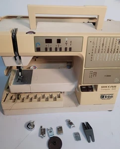 Riccar Computer 840 ☆ computergesteuerte Freiarm-Nähmaschine - Bild 1 von 4