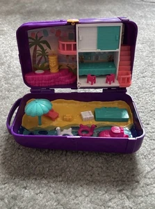 Polly Pocket Hidden Places Beach Vibes Backpack with Beach Theme Floaties 2017 - Picture 1 of 9