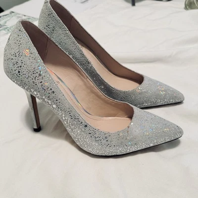 VINCE CAMUTO Formal Shoes Silver Heels pumps glitter sparkle Bling sz 6M - Image 1 of 4
