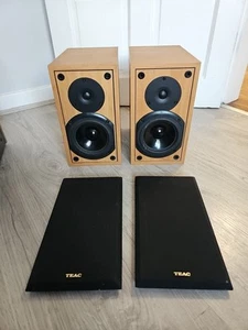 Teac LS-300U Bookshelf Wooden HiFi Bookshelf Speakers 90w - Picture 1 of 8