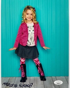 McKENNA GRACE Signed Autographed 8x10 PHOTO Crash & Bernstein JSA CERT AH96137 - Picture 1 of 8