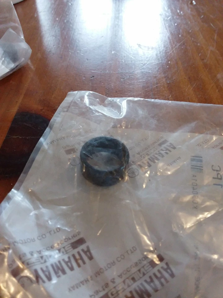 Cantidad:1 NOS Yamaha motocicleta atv cilindro sello moto-4 tri-moto 90430-14131 NS266 Foto 1 de 1