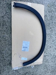 SUZUKI VITARA 2016 LEFT REAR WHEEL ARCH TRIM 77260-54P00-5PK - Picture 1 of 8