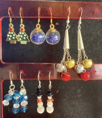 Handcrafted Artisan Christmas Earrings 5 Pairs Look. Lot X606 - Image 1 of 4