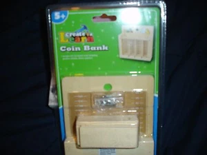 Create & Learn Wooden Coin Bank New sealed package learn to save count Us coins - Picture 1 of 4
