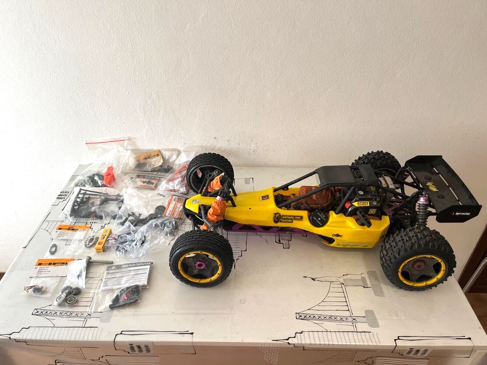 HPI BAJA 5B 1/5 rc car con motore montata 1:5 gas gasoline 23cc - Immagine 1 di 4