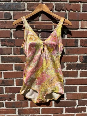 Traje de baño vintage años 60 terciopelo cachemir amarillo rosa  Foto 1 de 4