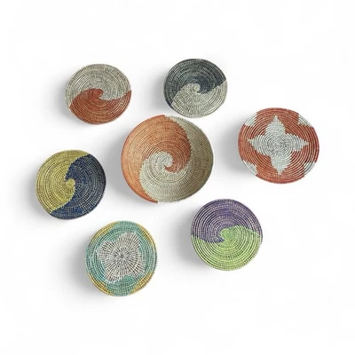 Set Of 7: 6 African Senegalese Wall Art Placemats & 1 Large Bowl - Image 1 of 4