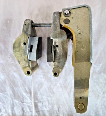 USED JAGUAR XJ3 XJ6 INBOARD  RIGHT SIDE HANDBRAKE CALIPER - Image 1 of 3