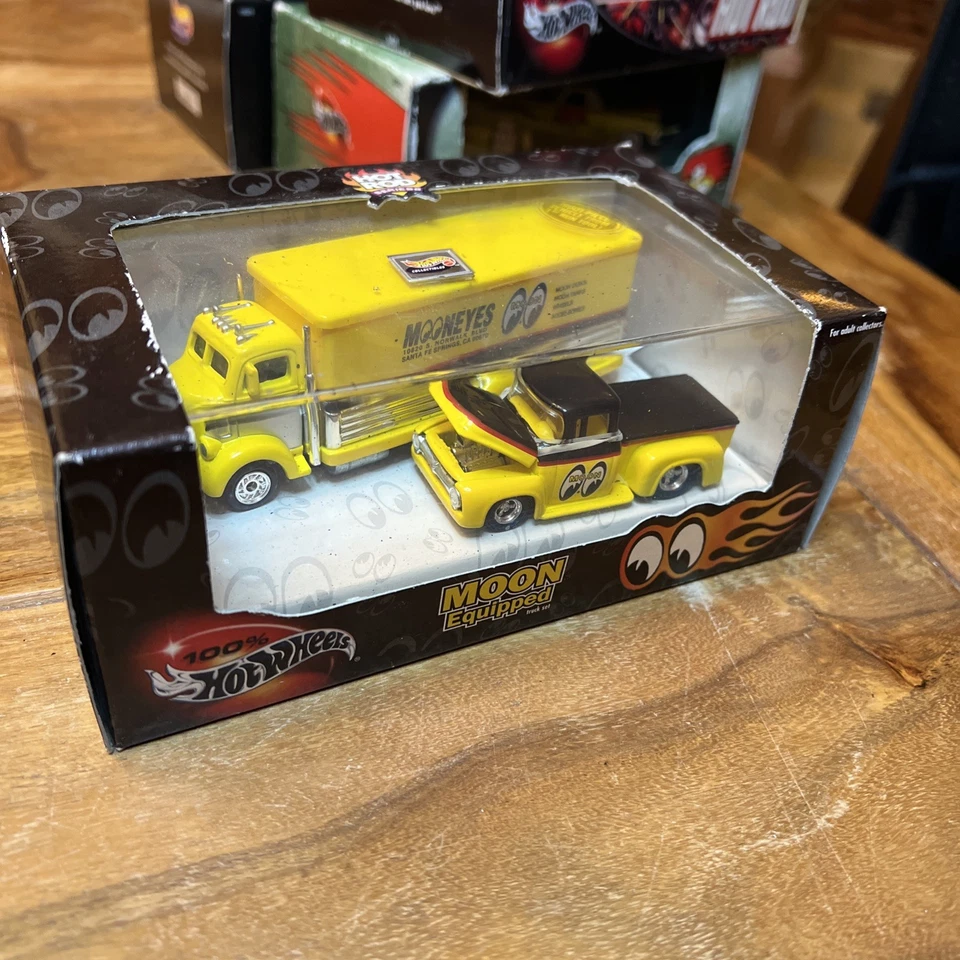 2000 Hot Wheels Moon Equipped Box Set Mooneyes - Image 1 of 4