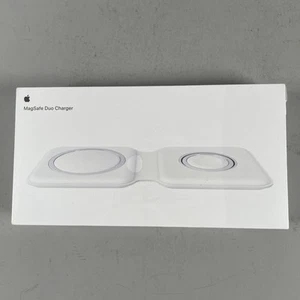 Apple MagSafe Duo Wireless Charger Fast Charging Capability Type-C *NEW SEALED* - Photo 1 sur 3