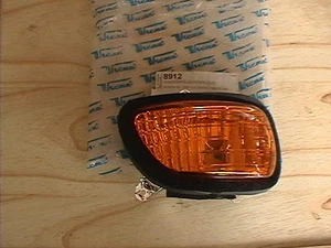 NEW HONDA GL 1800 GL1800 GOLDWING 2001-2010 FRONT RIGHT PATTERN INDICATOR LAMP - Picture 1 of 2
