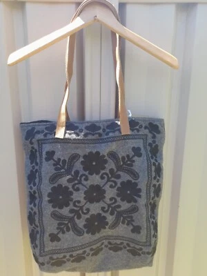 Yerse Fabric Tote Bag Bnwt. Defects. - image 1 of 4