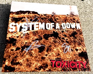 SYSTEM OF A DOWN SIGNED + FRAMED Vinyl JSA LETTER Toxicity - Bild 1 von 3