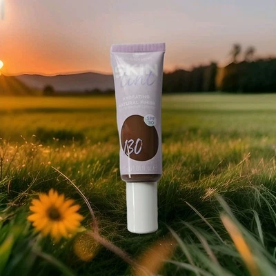 essence Foundation Haut Tint Hydrating Natural Finish LSF 30, 130, 30 ml - Bild 1 von 2