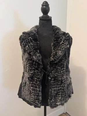 Chaleco de cuero de piel Dana Stein Foto 1 de 4