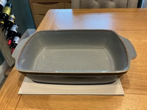 DENBY JET BLACK RECTANGULAR HANDLED ROASTING / LASAGNE DISH 36CM X 21.5CM - Picture 1 of 18