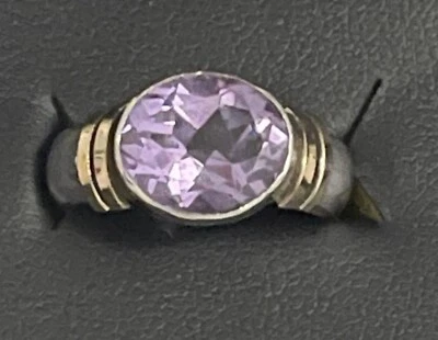 Precioso anillo BA Surati de plata de ley 925 con acento de amatista de oro de 18 quilates talla 6,5 Foto 1 de 4
