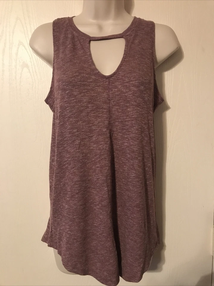 Maurices 24/7 ребристый фиолетовый без рукавов замочная скважина Майка женщин SZ S Activewear - Изображение 1 из 4