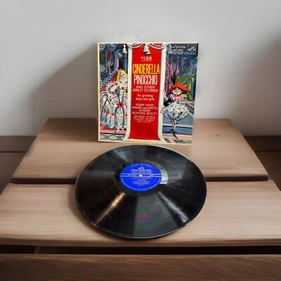 Cinderella Pinocchio and Other Great Stories LBY-1000 33 RPM RCA Victor Foto 1 de 4