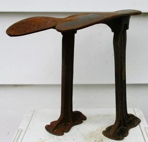 Two Antique Cast Iron Cobbler Stands and Different Sized Shoe Forms - Picture 1 of 3