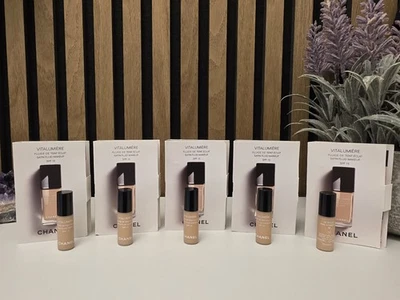 Chanel Vitalumiere Satin Fluid Make-up 50 Natural Beige & 40 Beige 12,5ml Spf-15 - Bild 1 von 4