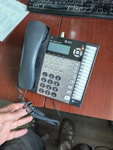 Telefon AT&T 1080 4-liniowy system dla małych firm - Zdjęcie 1 z 9