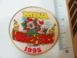 MDA Harley Days Motorcycle Pin Santa Claus 1995 - Picture 1 of 1