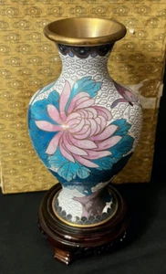 Vintage MCM Chinese Cloisonne Vase Lotus Flowers & Butterfly Original Box - Picture 1 of 6