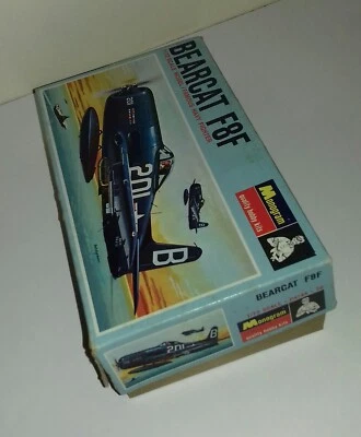 GRUMMAN F-8F BEARCAT  MONOGRAM 1/72 PA144-70 DECAL US NAVY - Immagine 1 di 3