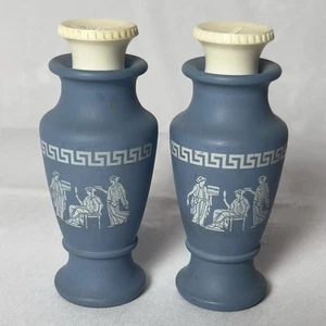 Vintage Mi-Cebrin 4" Blau Glas Pillenflaschen Gewürzgläser Wedgwood Jasperware Look - Bild 1 von 4