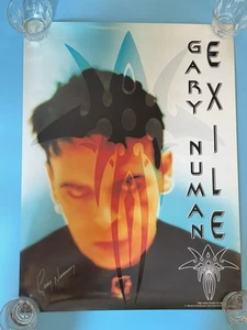 Poster GARY NUMAN esilio FIRMATO lucido stock tour 24"x18" autentico concerto 1998 - Foto 1 di 5