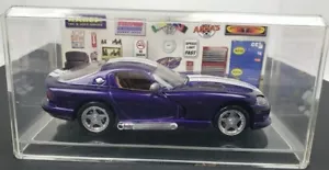 Modellino Dodge Viper GTS viola Revell/Monogram 1998 costruito con custodia scala 1:25 - Foto 1 di 11