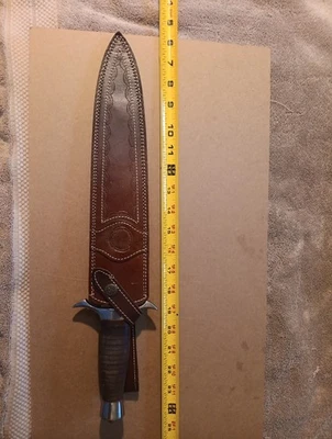 Short Sword Dagger - Image 1 of 4