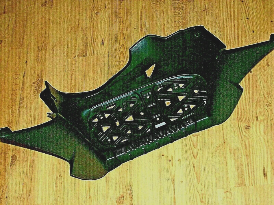 KAWASAKI BRUTE FORCE 650I & 750 REPOSAPIÉS PLÁSTICO IZQUIERDO, SUELO 05-26 Foto 1 de 1