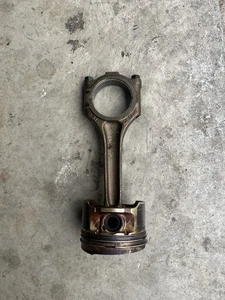 VW GOLF MK3 / CORRADO PASSAT 2.8 VR6 AAA ENGINE PISTON & CONNECTING ROD CONROD - Picture 1 of 6