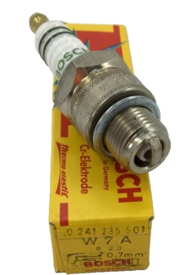 BOSCH W7A / 0241235501 VINTAGE ENGINE REPLACEMENT SPARK PLUGS W175T1 0.7MM - Image 1 of 4