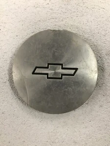 CHEVY CENTER CAP **MUST MATCH PART NUMBER** 22579131 - Picture 1 of 3