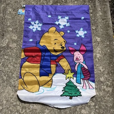 Winnie The Pooh Jardín Bandera Bandera Invierno Grande 42.5 x 27x5 Lechón Navidad Foto 1 de 2