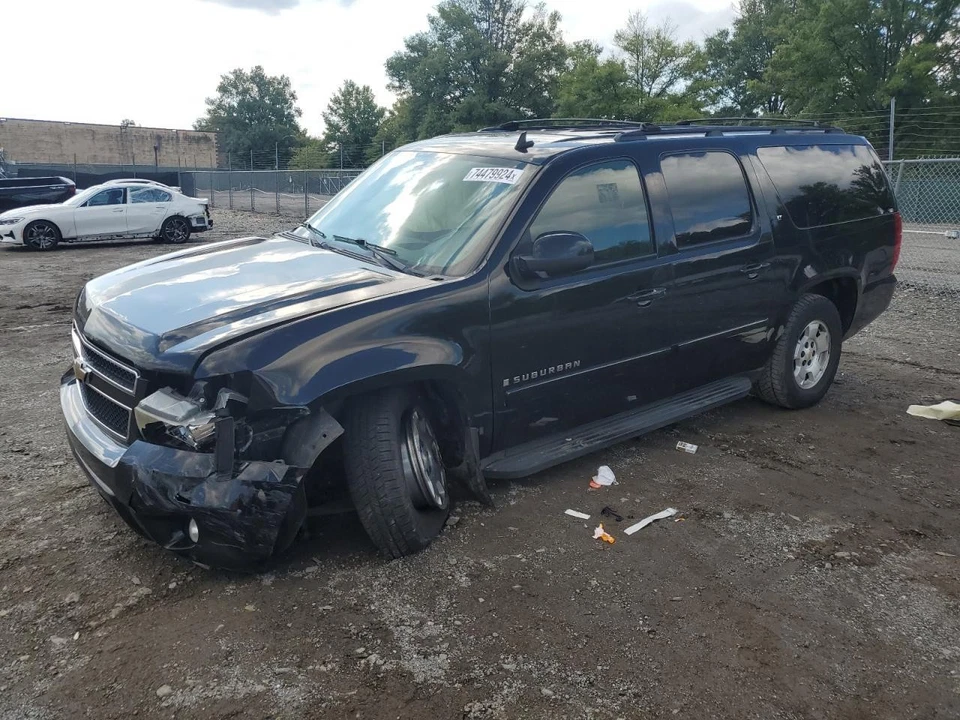 Used A/C Selector Switch fits: 2009 Chevrolet Suburban 1500 rear console mounted Foto 1 de 4