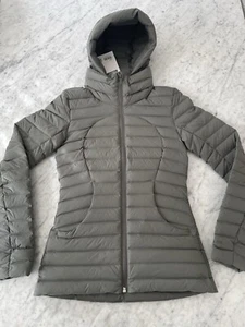 Lululemon Damen Pack It Daunen Gänsedaunen gefütterte Jacke Größe 2 neu mit Etikett Kapuze 700er Füllung - Bild 1 von 10