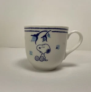 Tazza da tè Snoopy PEANUTS United Features Syndicate, Inc. porcellana fiori blu - Foto 1 di 10