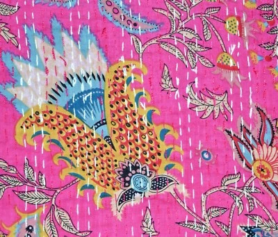 Sábana de algodón hecha a mano con estampado Kantha Tamaño King Sábana plana Habitación de hotel 90x108" Foto 1 de 4