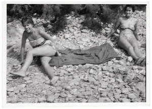 Foto de playa estilo pin up vintage hermosa niña mujer bikini traje de baño +5320 - Imagen 1 de 1