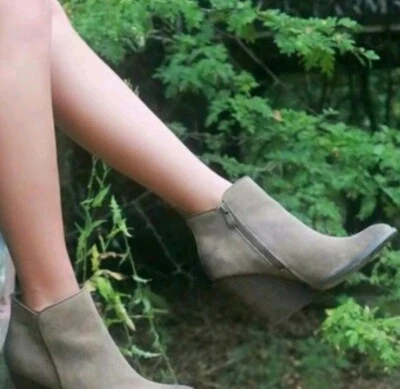 Botines de cuña al tobillo Whitby muy volátiles caqui tostado gamuza envejecida cuero talla 9 Foto 1 de 4